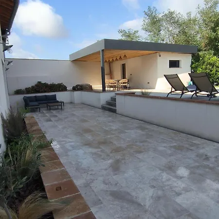 Touny Bonnefil - Pool And Enclosed Garden Lagrave