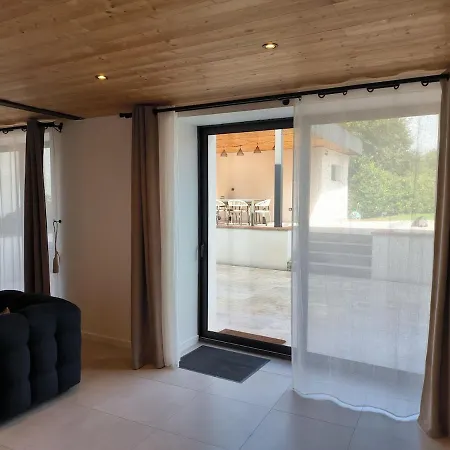 Touny Bonnefil - Pool And Enclosed Garden Hébergement de vacances Lagrave